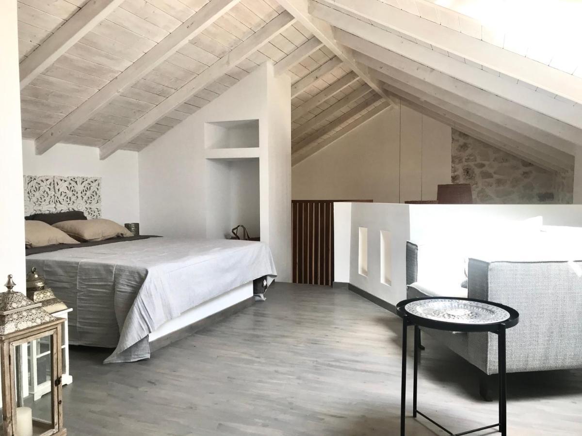Amygdalo Spiti Villa อายิโอสนิโกลาโอส ภายนอก รูปภาพ